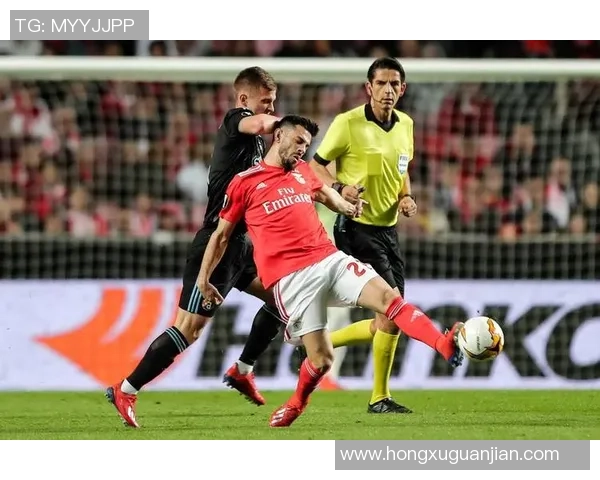 足球三巨头争辉 谁将问鼎世界足坛之巅 足球三巨头争辉 谁将问鼎世界足坛之巅